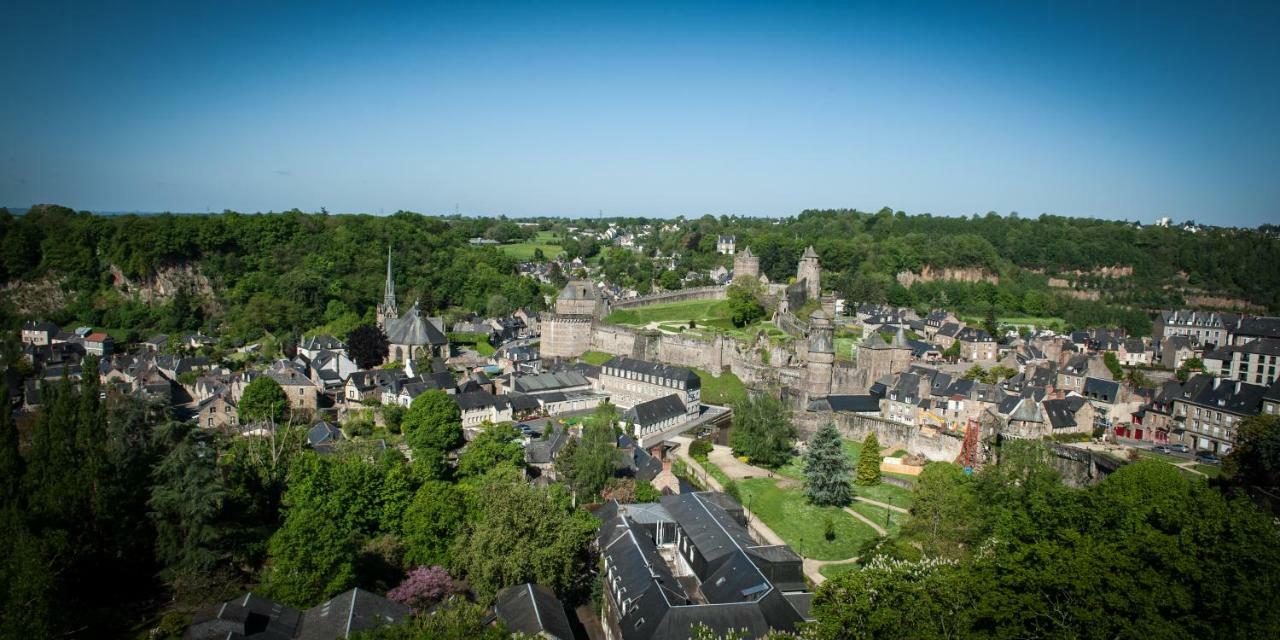 Hôtel particulier Le Mercier de Montigny -Une nuit sur les remparts- Fougères Extérieur photo