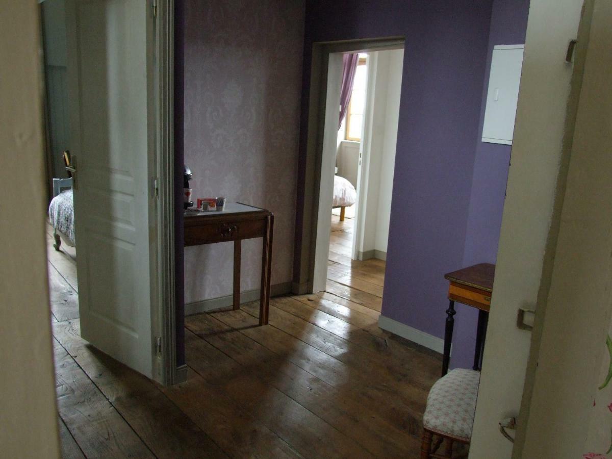 Hôtel particulier Le Mercier de Montigny -Une nuit sur les remparts- Fougères Extérieur photo